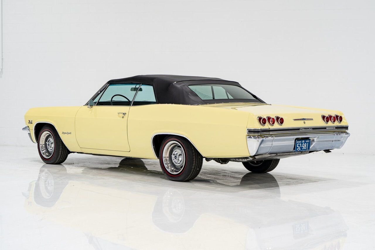 1965 Chevrolet Impala SS *PRIX EN USD* 396/325HP 4spd frame off restoration Yellow Montreal - photo #111