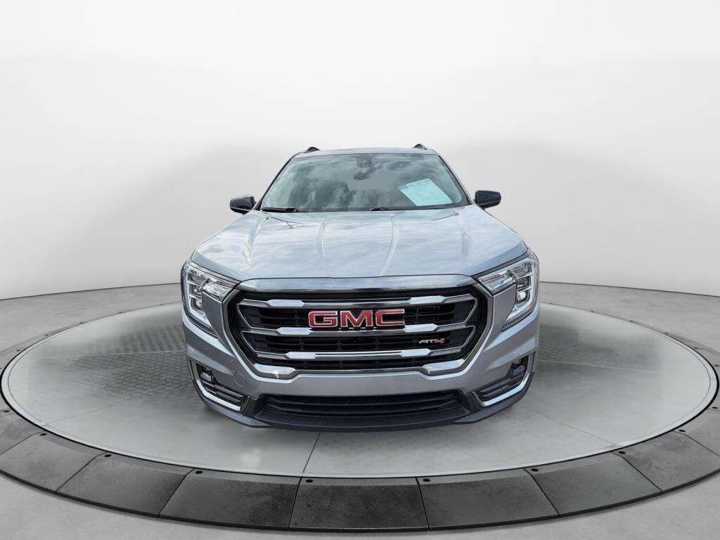 2023 GMC Terrain VIN 3GKALYEGXPL208579 Grey Chicoutimi - photo #1