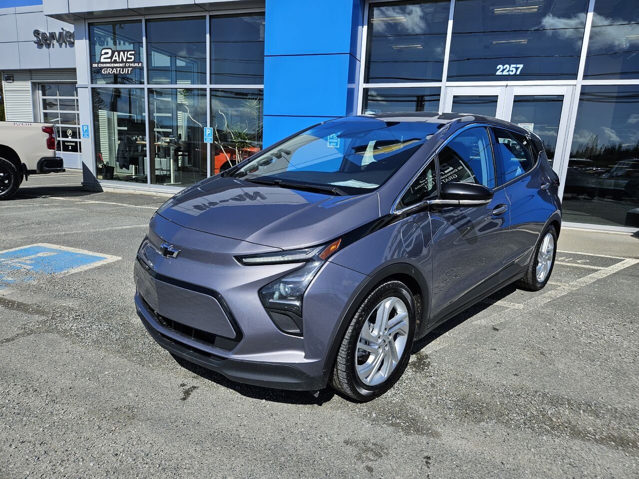 Chevrolet Bolt EV 1LT familiale 5 portes 2022 Gris Thetford Mines - photo #0