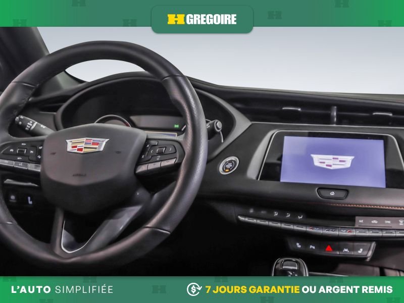 2023 Cadillac XT4 Grey Saint-Eustache - photo #11