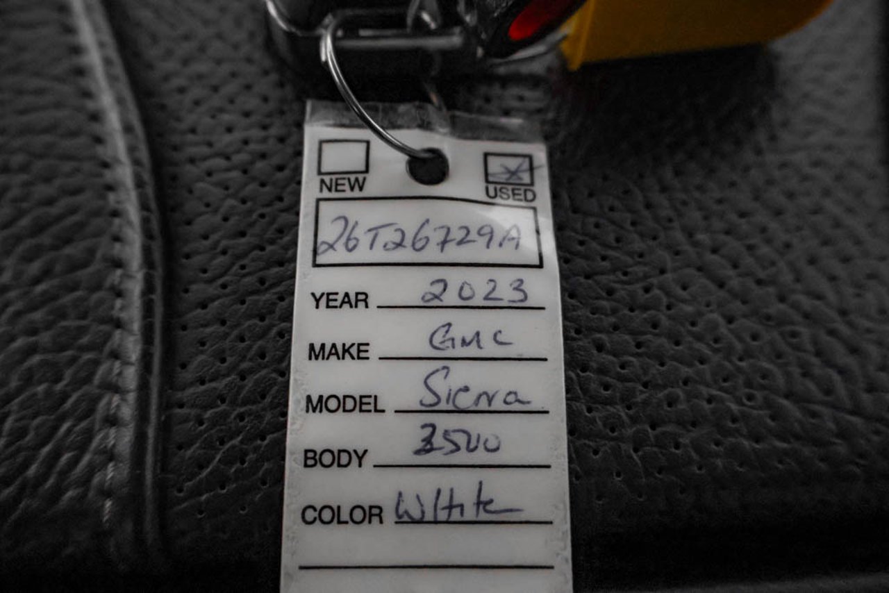 2023 GMC Sierra 2500HD 4WD Crew Cab 159 Denali White Sherwood Park - photo #34