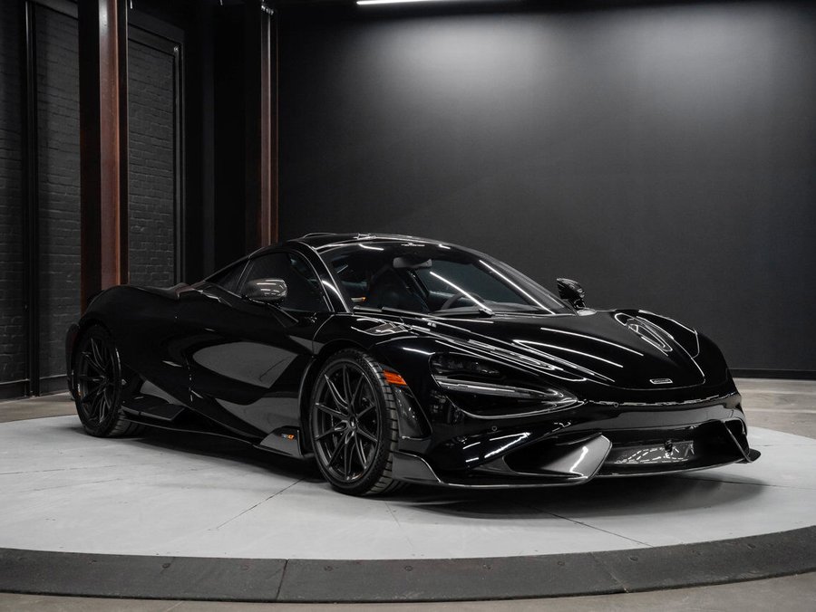 2021 McLaren 765LT 2021 Black