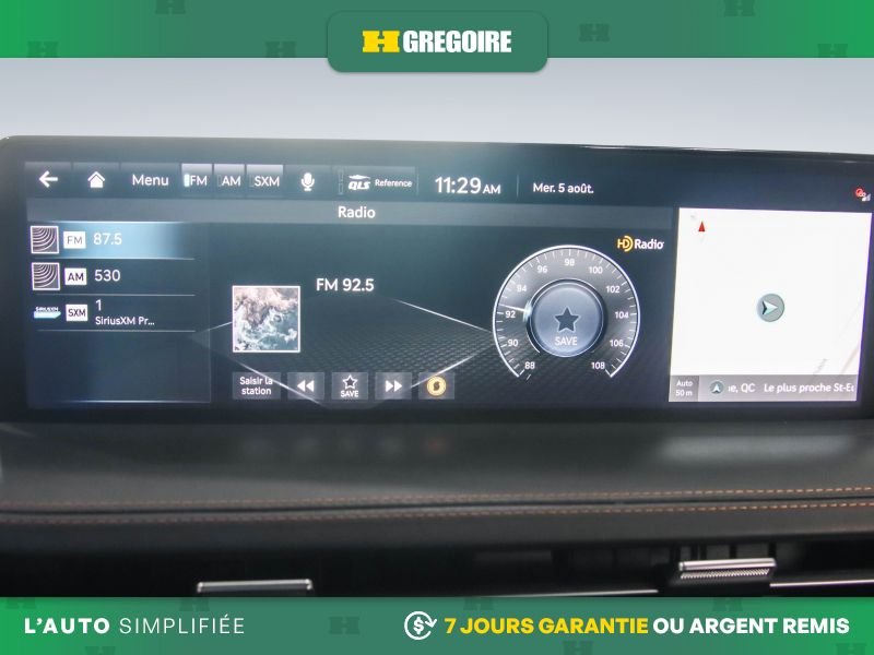 2023 Genesis GV70 White Saint-Eustache - photo #11