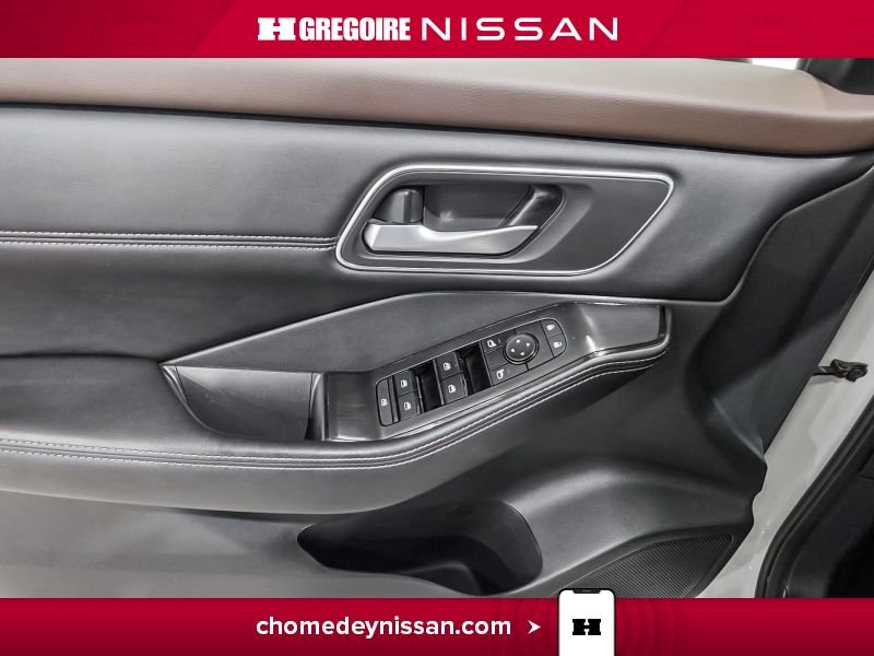 2021 Nissan Rogue White Saint-Eustache - photo #13