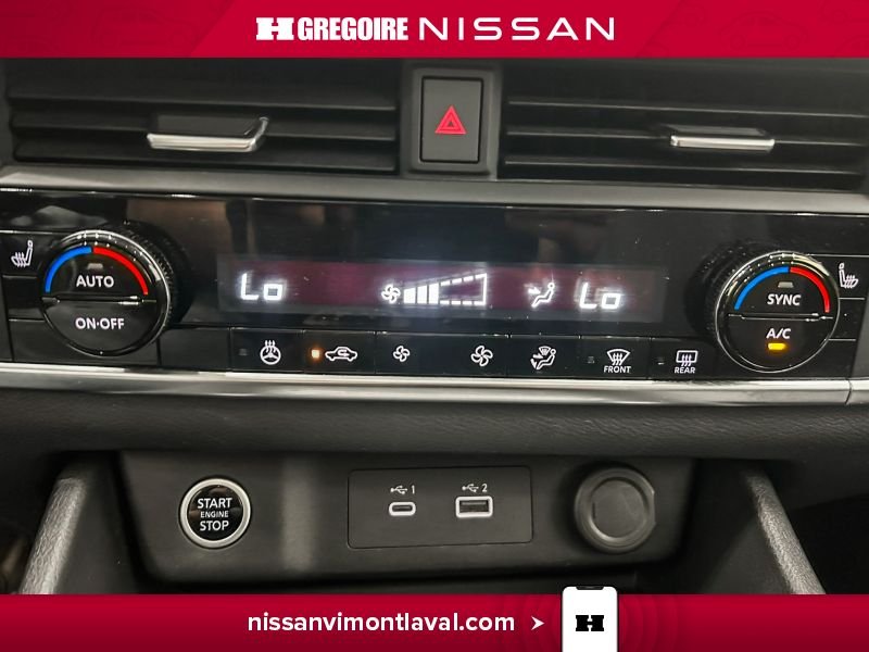 Nissan Rogue 2023 Blanc Laval - photo #28