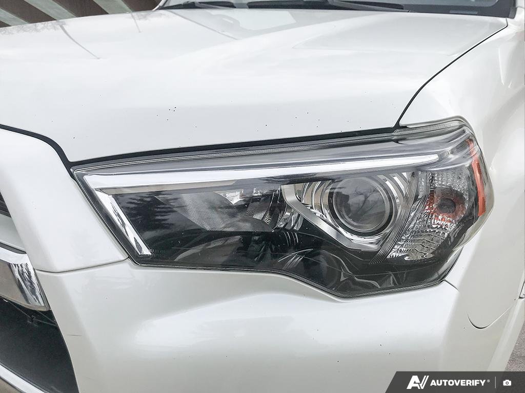 2017 Toyota 4Runner 2600678A | SR5 White Edmonton - photo #7