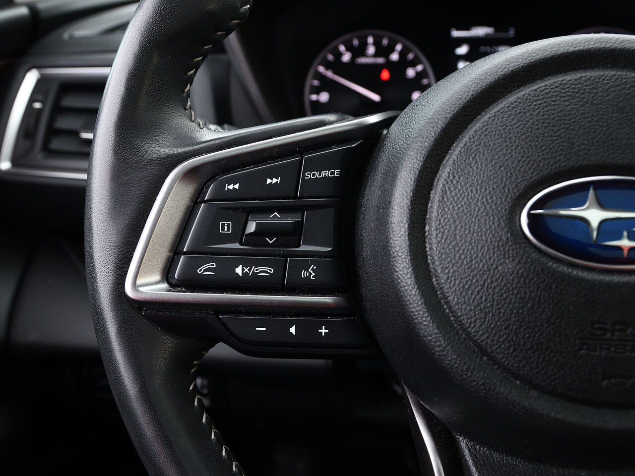 2024 Subaru Ascent Premier 7 places White Saint-Hyacinthe - photo #16