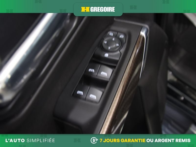 Chevrolet Silverado 1500 821946 | LT 4WD AUTO A/C MAGS CAM RECUL BLUETOOTH 2020 Noir Laval - photo #17