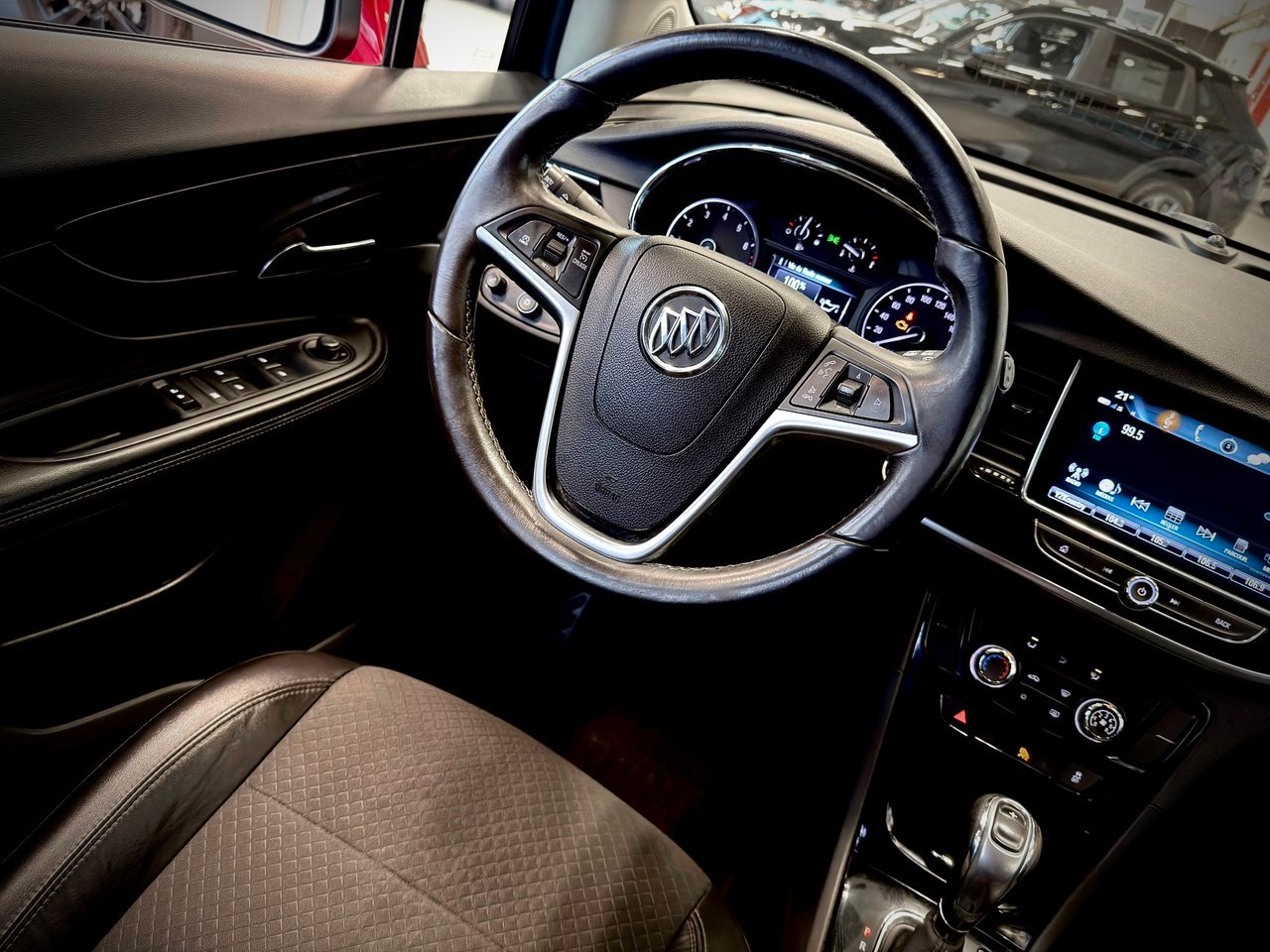 2017 Buick Encore Notre-Dame-des-Prairies - photo #17