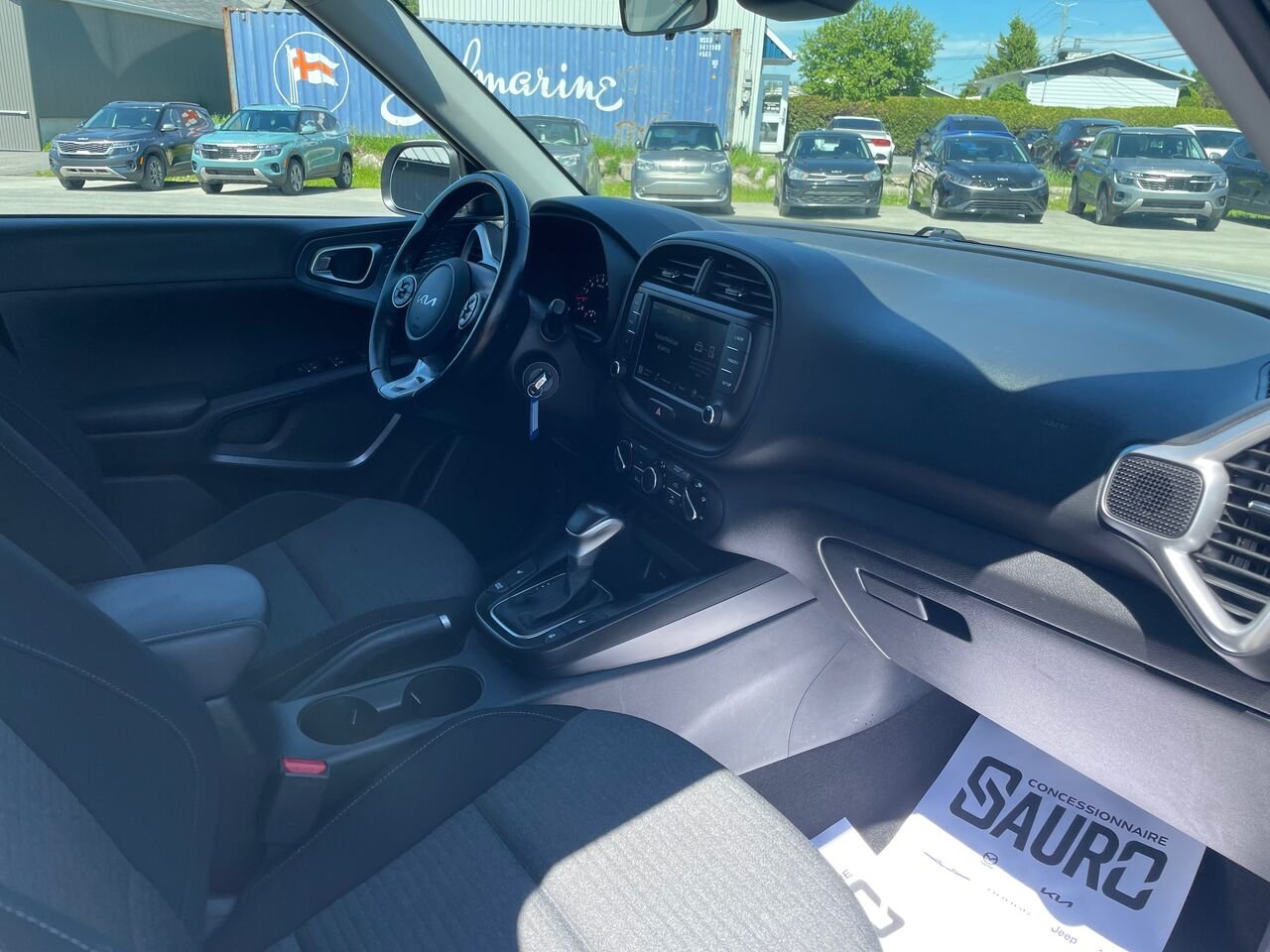 2022 Kia Soul White Nantes - photo #5
