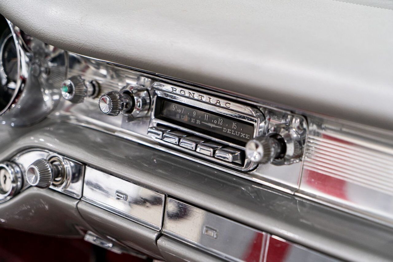 Pontiac PARISIENNE **PRIX EN USD** Fully restored with 261cu.in. and GM built sheet 1959 Blanc Montréal - photo #68