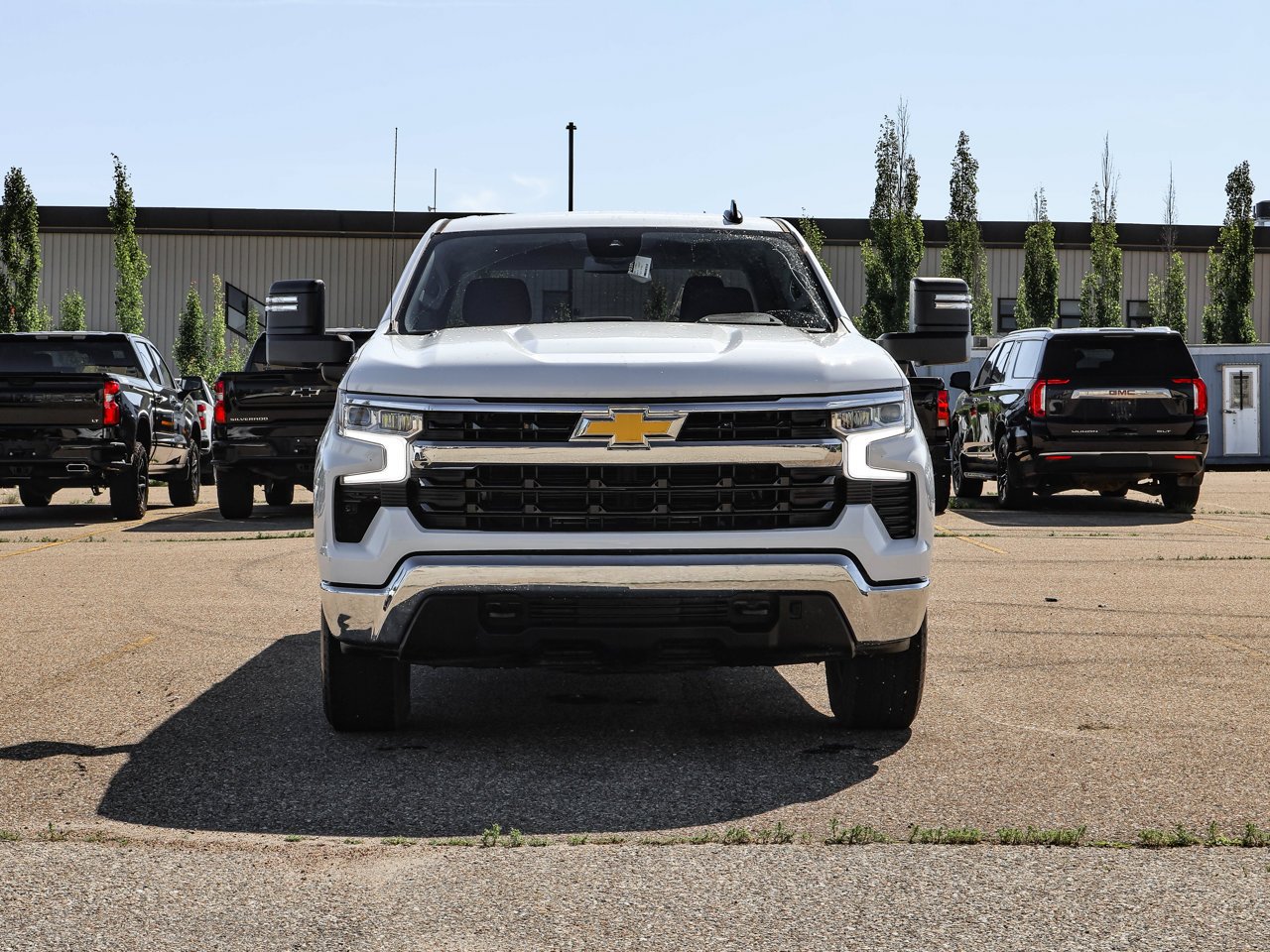 2025 Chevrolet Silverado 1500 4WD Crew Cab 147 LT White Sherwood Park - photo #2