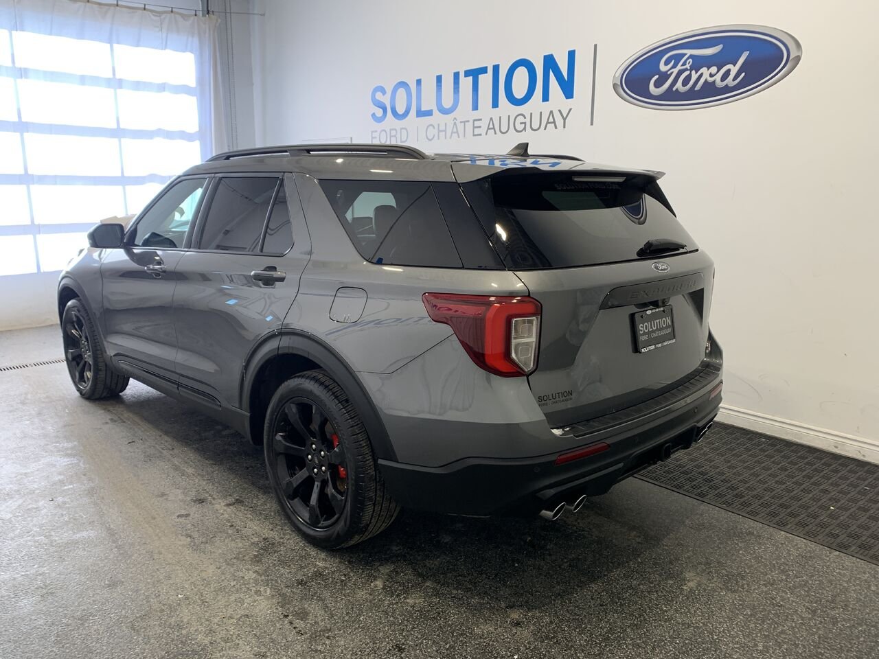 Ford Explorer ST EXPLORER ST 4WD 2024 Gris Châteauguay - photo #7