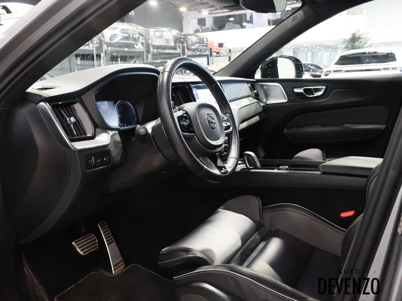 2020 Volvo XC60 Grey Saint-Eustache - photo #12