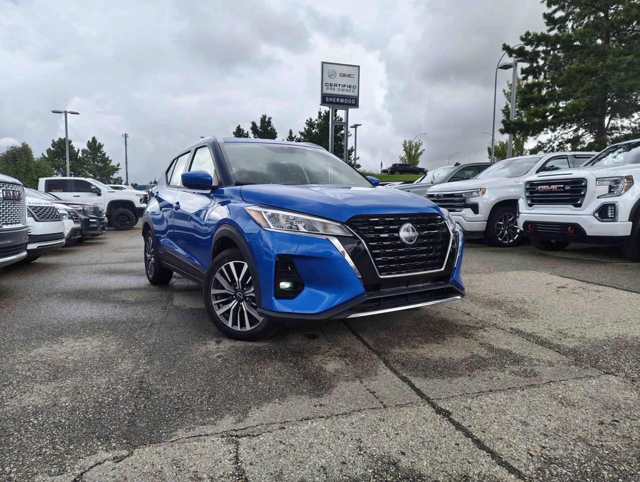 2024 Nissan Kicks SV FWD Blue Sherwood Park - photo #1
