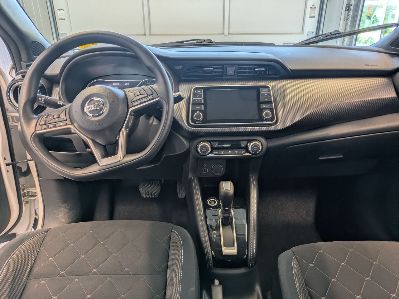 2018 Nissan Kicks White Gatineau - photo #12