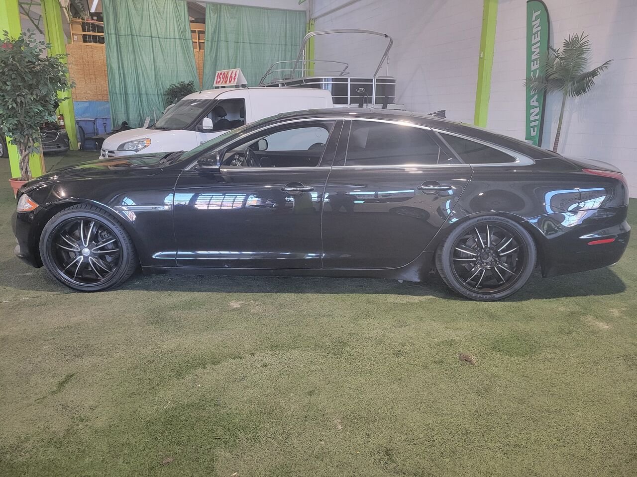 2014 Jaguar XJ Black  - photo #2