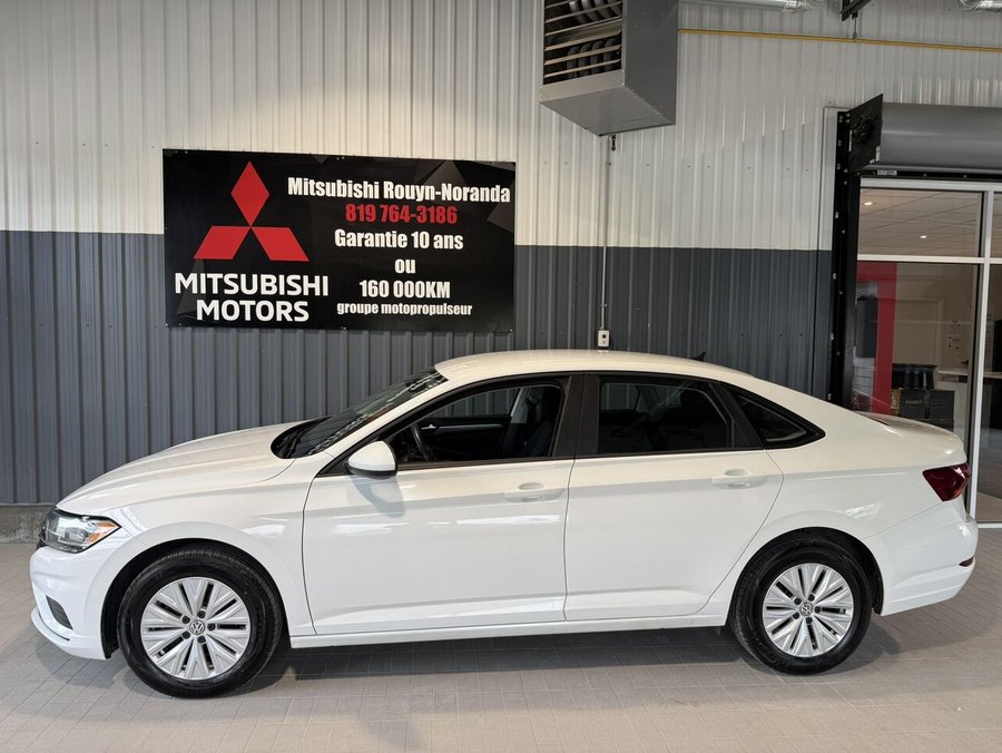Volkswagen Jetta Comfortline avec boîte automatique 2019 Blanc