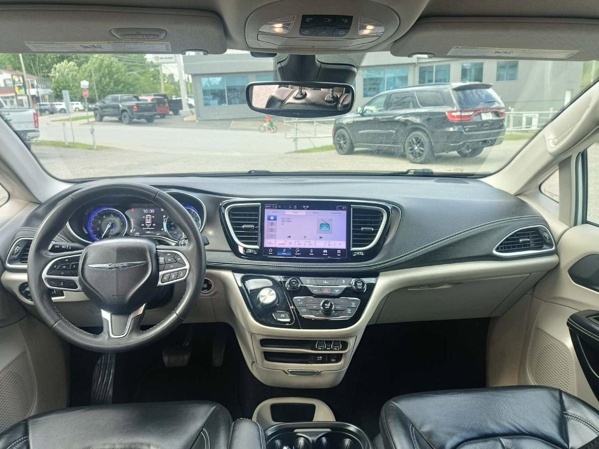 Chrysler Pacifica 2022 Blanc Lac Mégantic - photo #10
