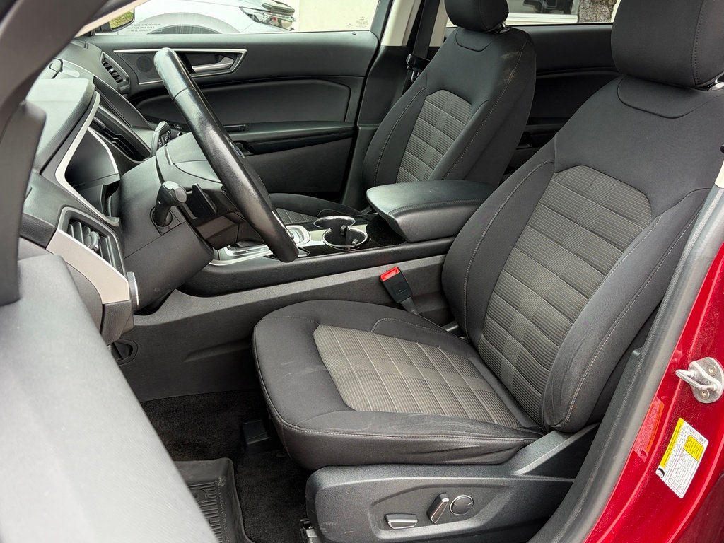 2017 Ford Edge 4dr SEL AWD Red Gatineau - photo #10
