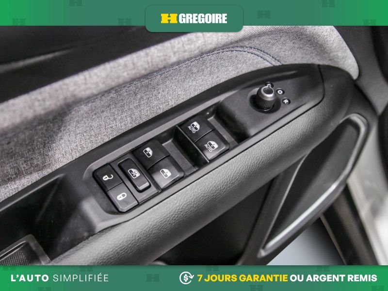 2025 Jeep Compass White Laval - photo #11