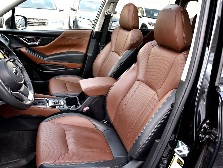 2024 Subaru Forester Premier Black