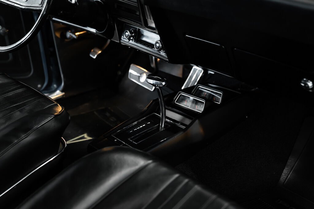 1969 Pontiac Acadian PRIX EN USD Blue Montreal - photo #16