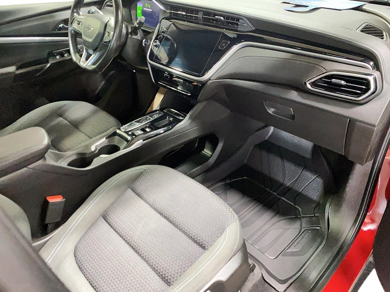 2022 Chevrolet Bolt EUV VIN 1G1FY6S03N4109645 Red Baie-Comeau - photo #20