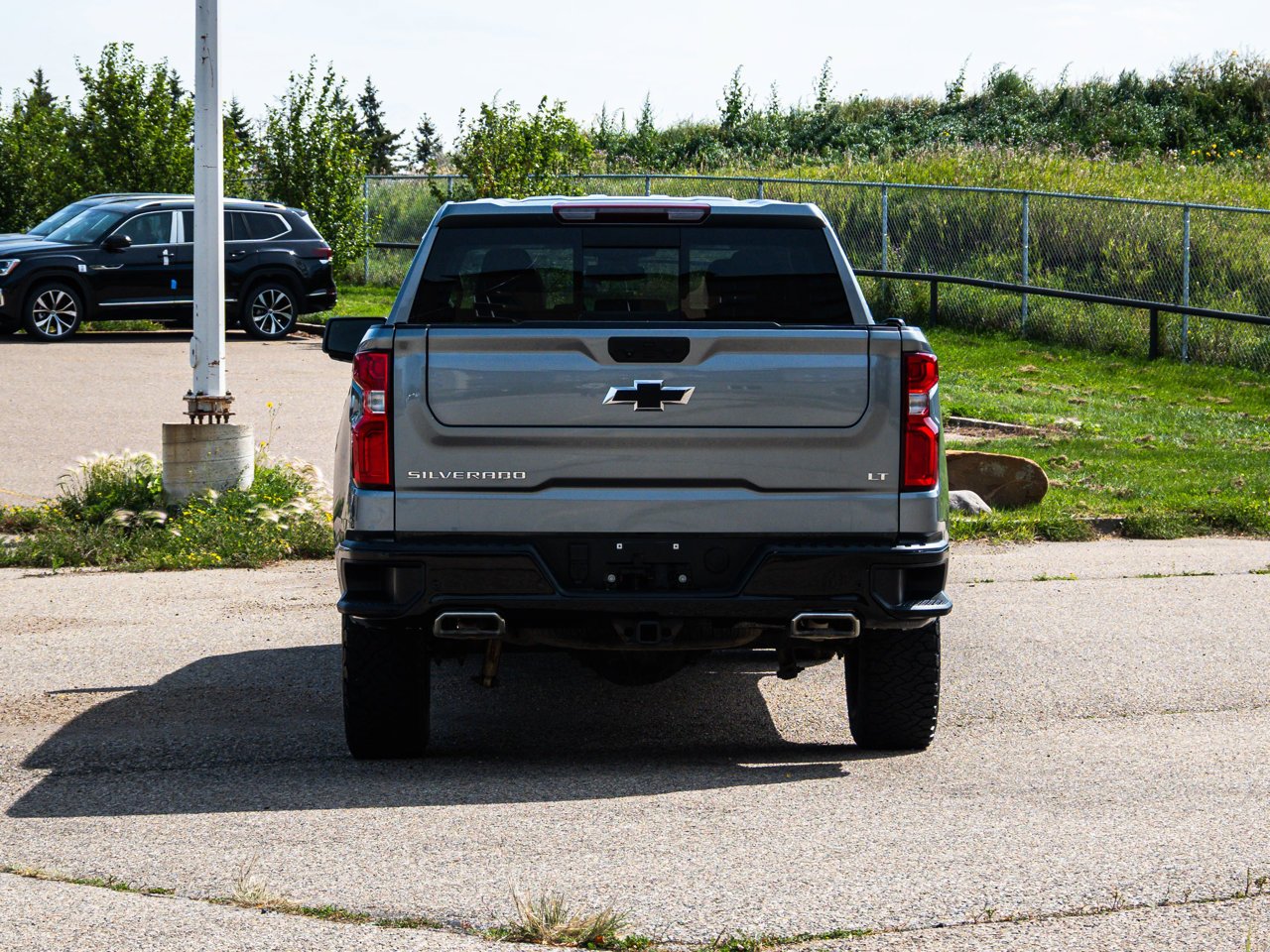 2024 Chevrolet Silverado 1500 4WD Crew Cab 147 LT Trail Boss Grey Sherwood Park - photo #11
