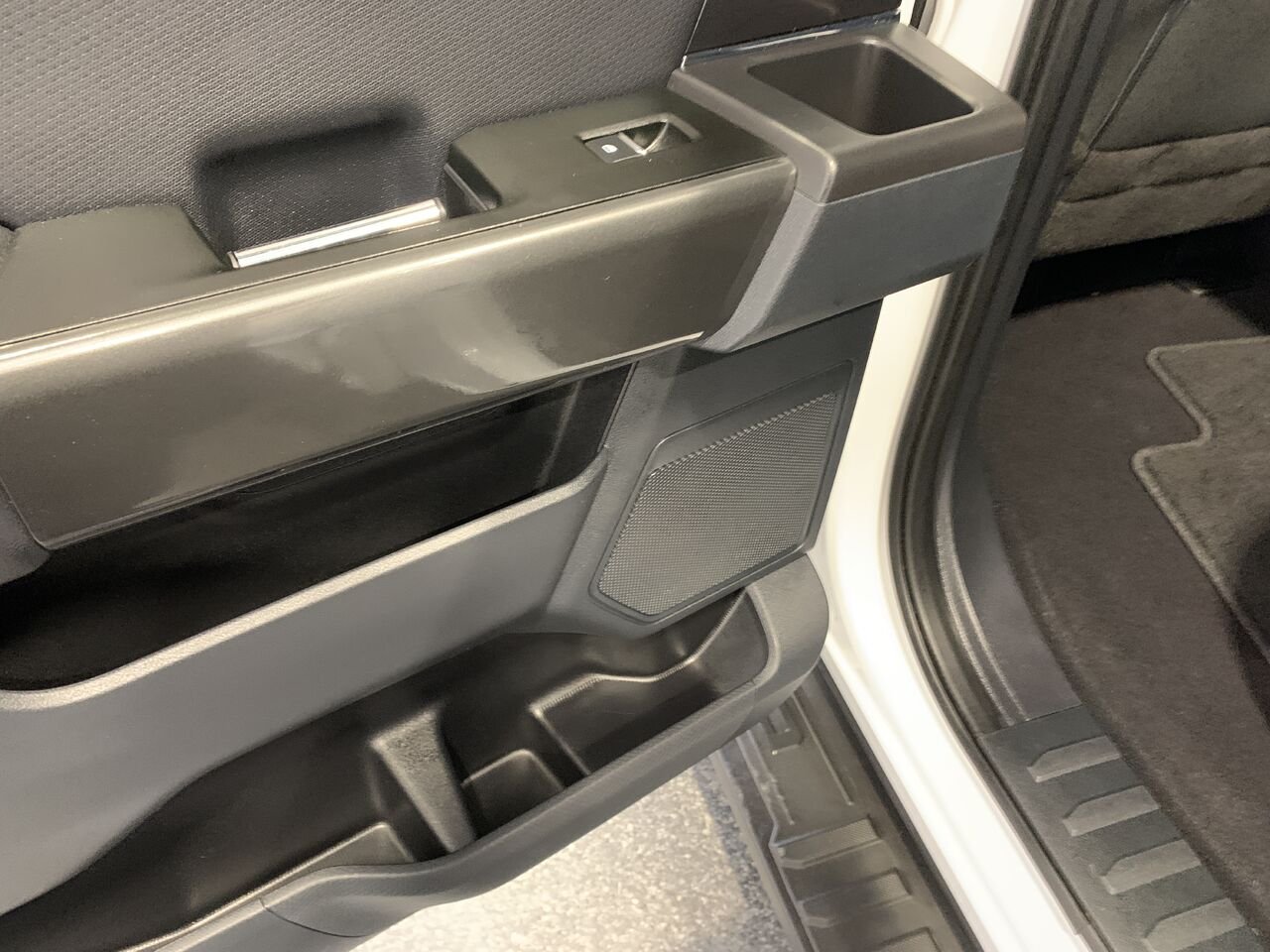 2023 Ford F-150 SUPERCREW XLT SPORT White Châteauguay - photo #24