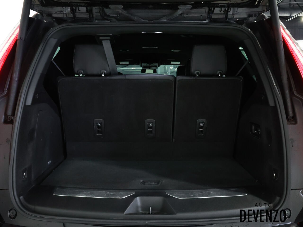 Cadillac Escalade 2022 Noir Saint-Eustache - photo #24