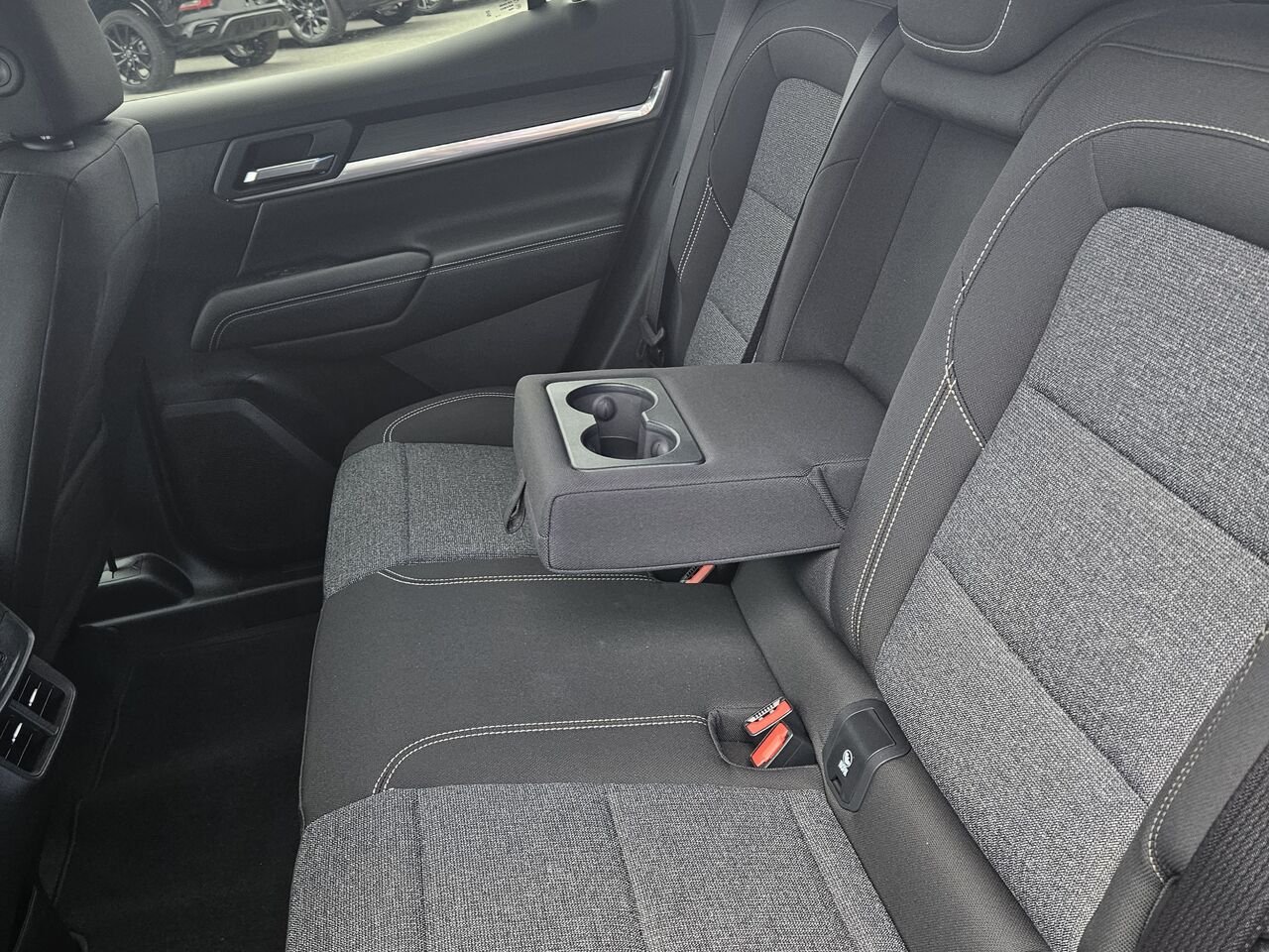 2026 GMC Terrain Élévation 4 portes TI Sterling Metallic Thetford Mines - photo #13