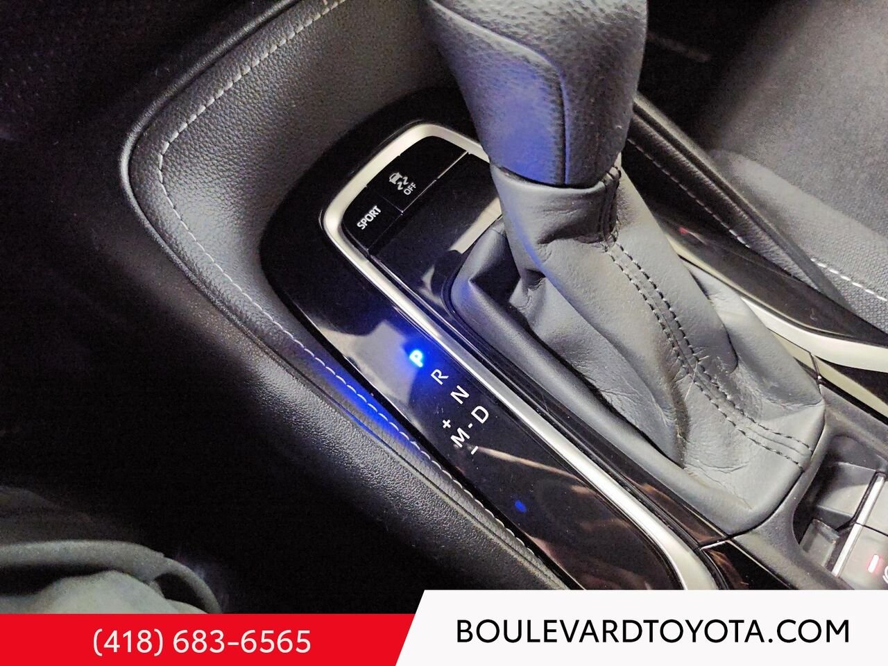 Toyota Corolla à hayon 100329A-17 | BASE 2021 Argent Québec - photo #14