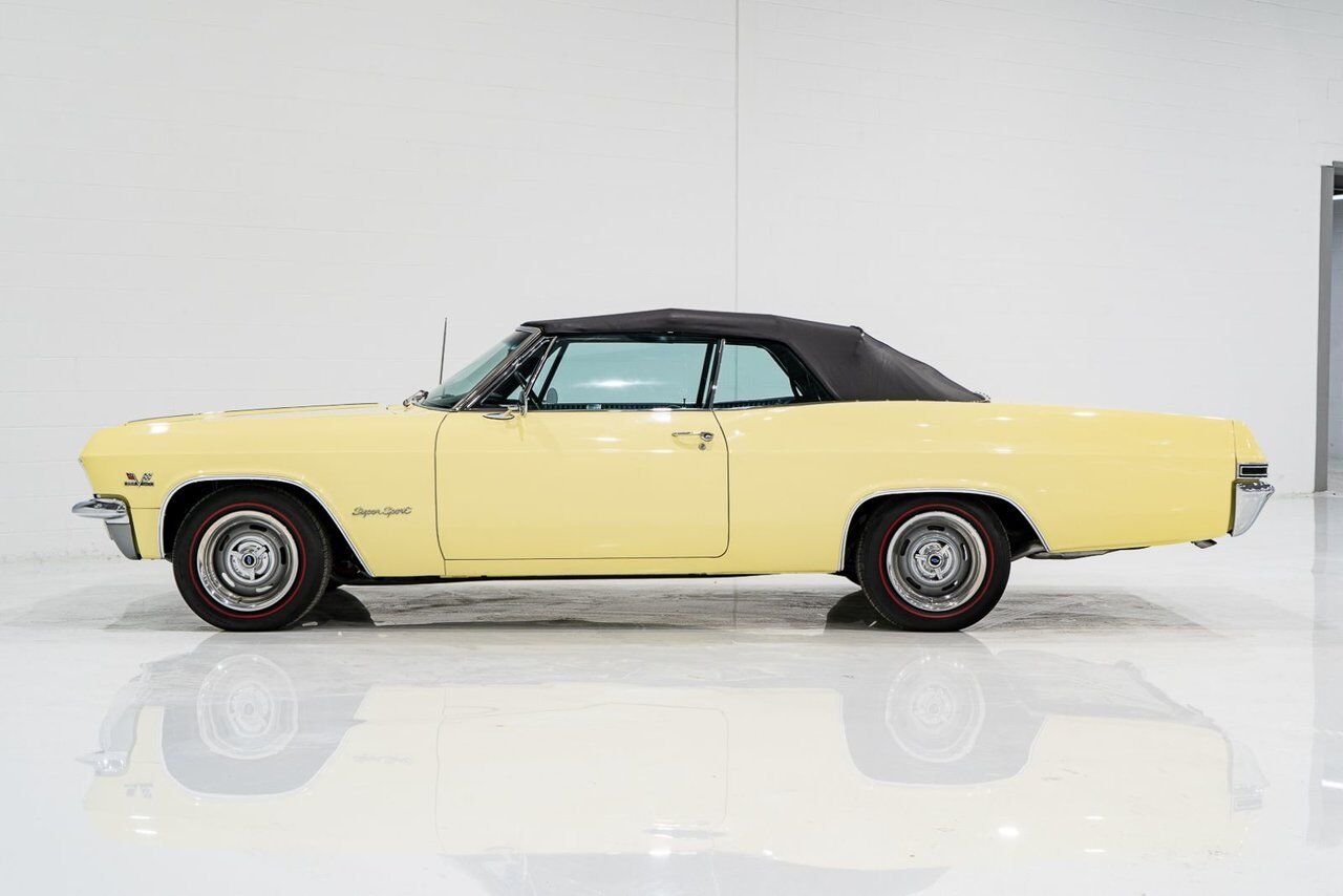 1965 Chevrolet Impala SS *PRIX EN USD* 396/325HP 4spd frame off restoration Yellow Montreal - photo #112