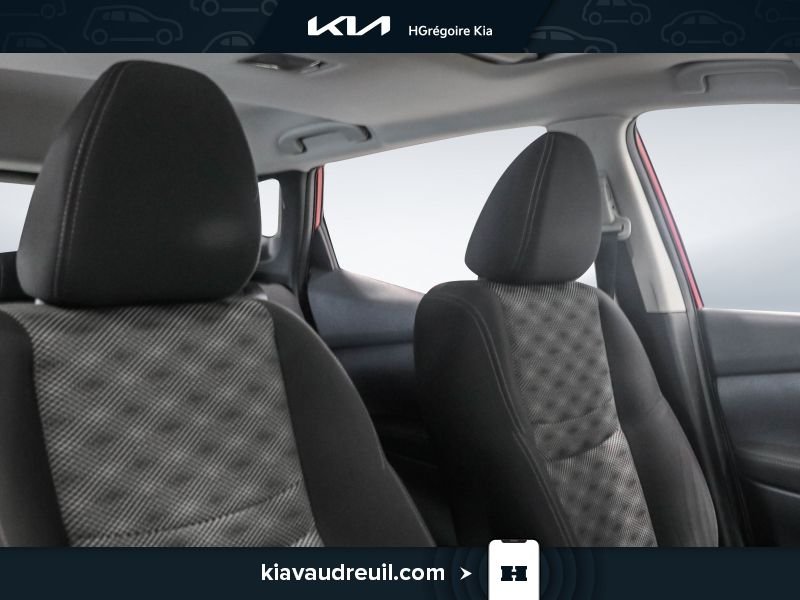 2017 Nissan Qashqai Red Laval - photo #23
