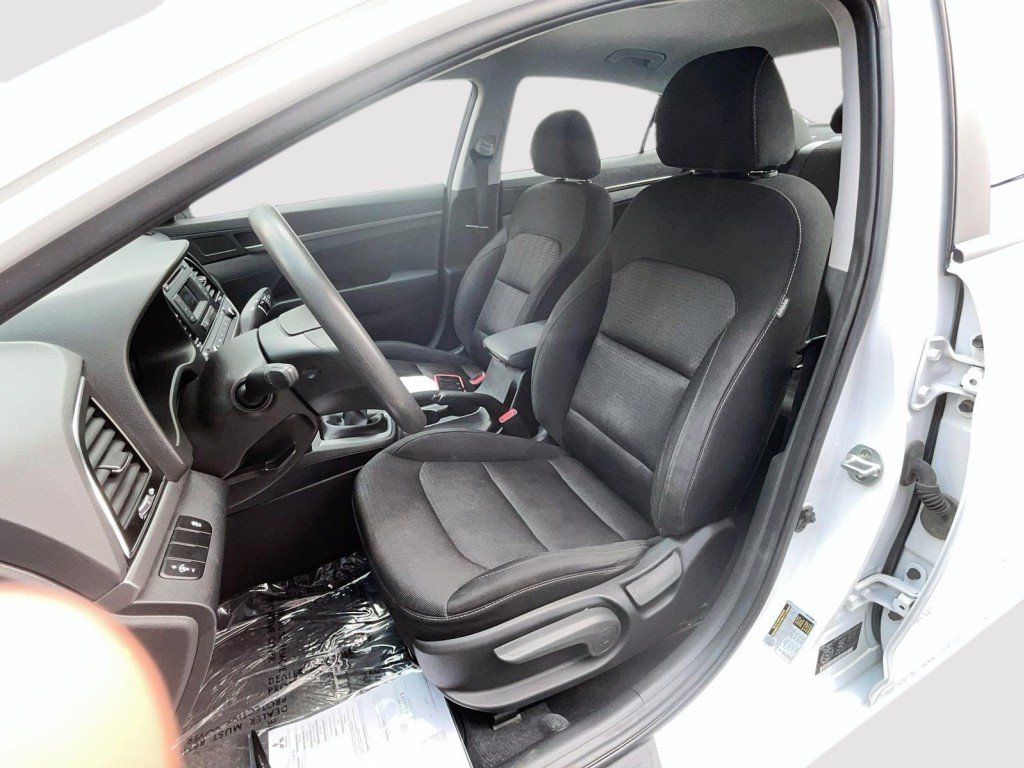 2017 Hyundai ELANTRA White Amos - photo #9