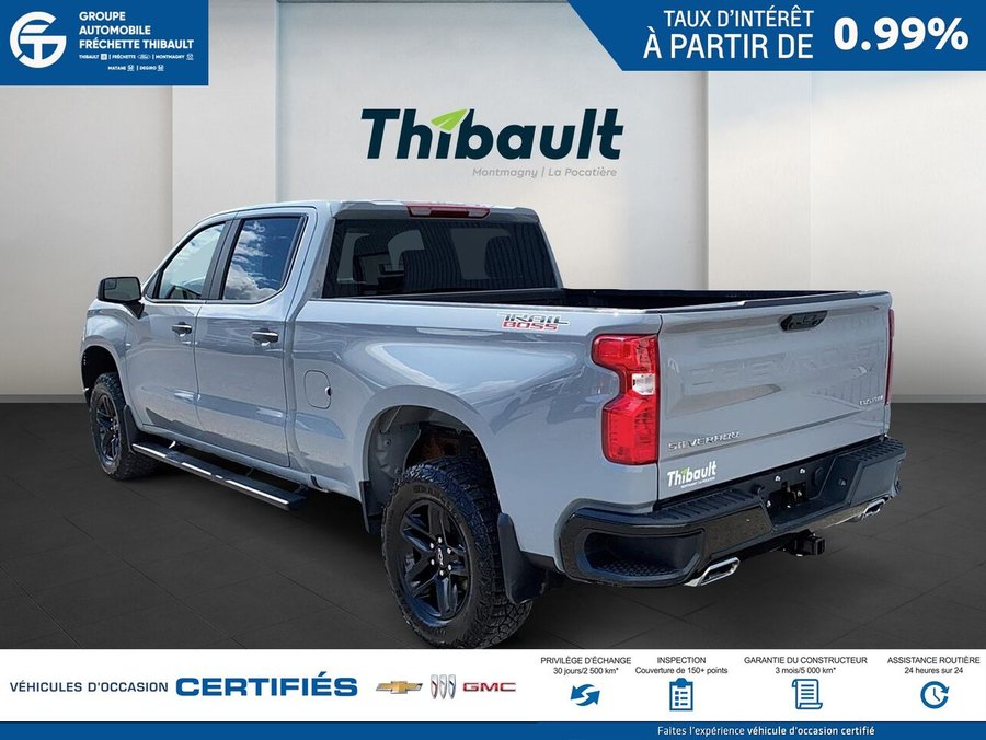 CHEVROLET SILVERADO Custom Trail Boss cabine multiplace 4RM 157 po 2025 Gris