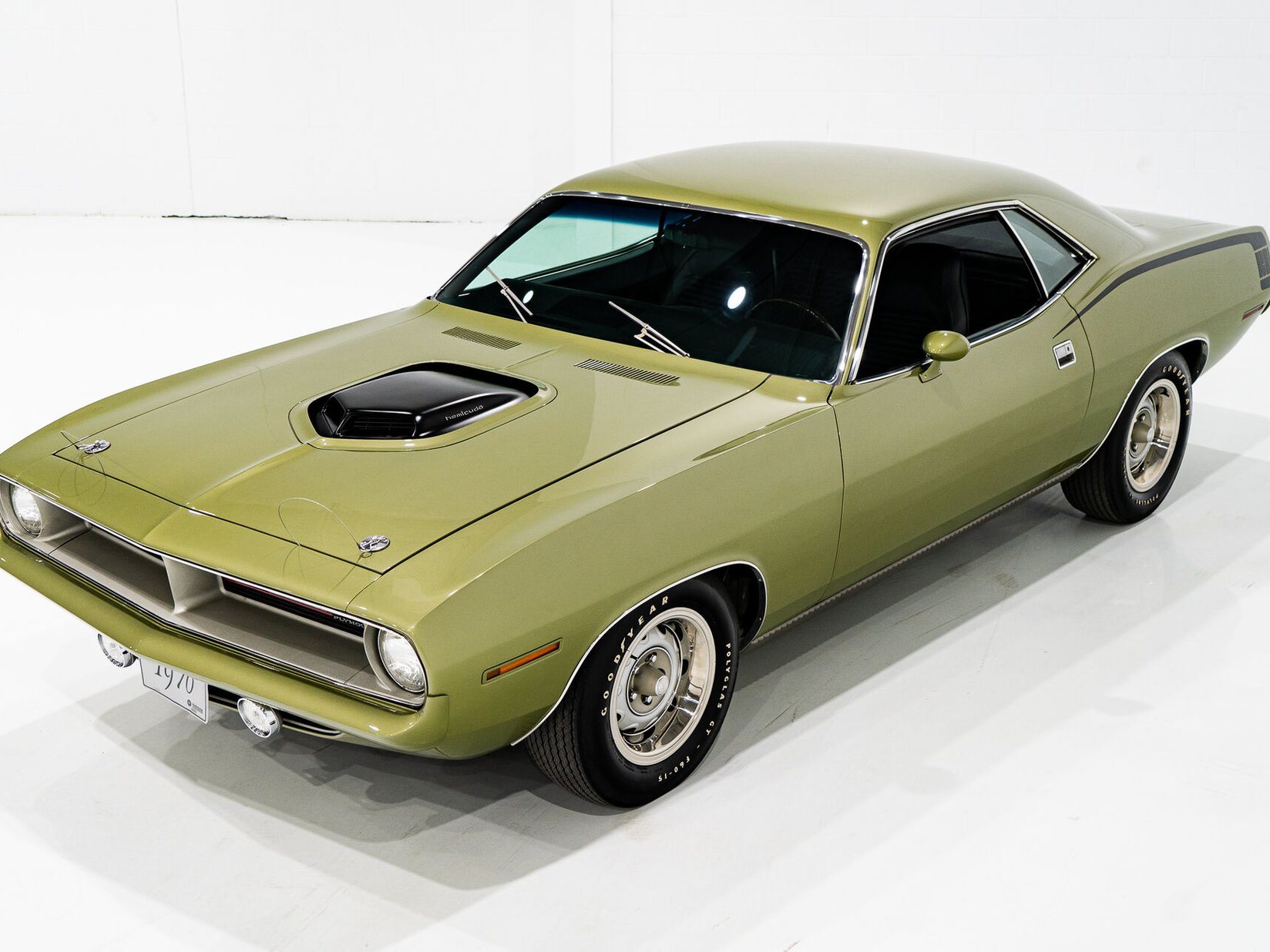 Plymouth HEMI Cuda 1 de 3 Exemplaires Utilisés par la Division Course de Chrysler France **PRIX EN USD** 1970 Vert Montréal - photo #31