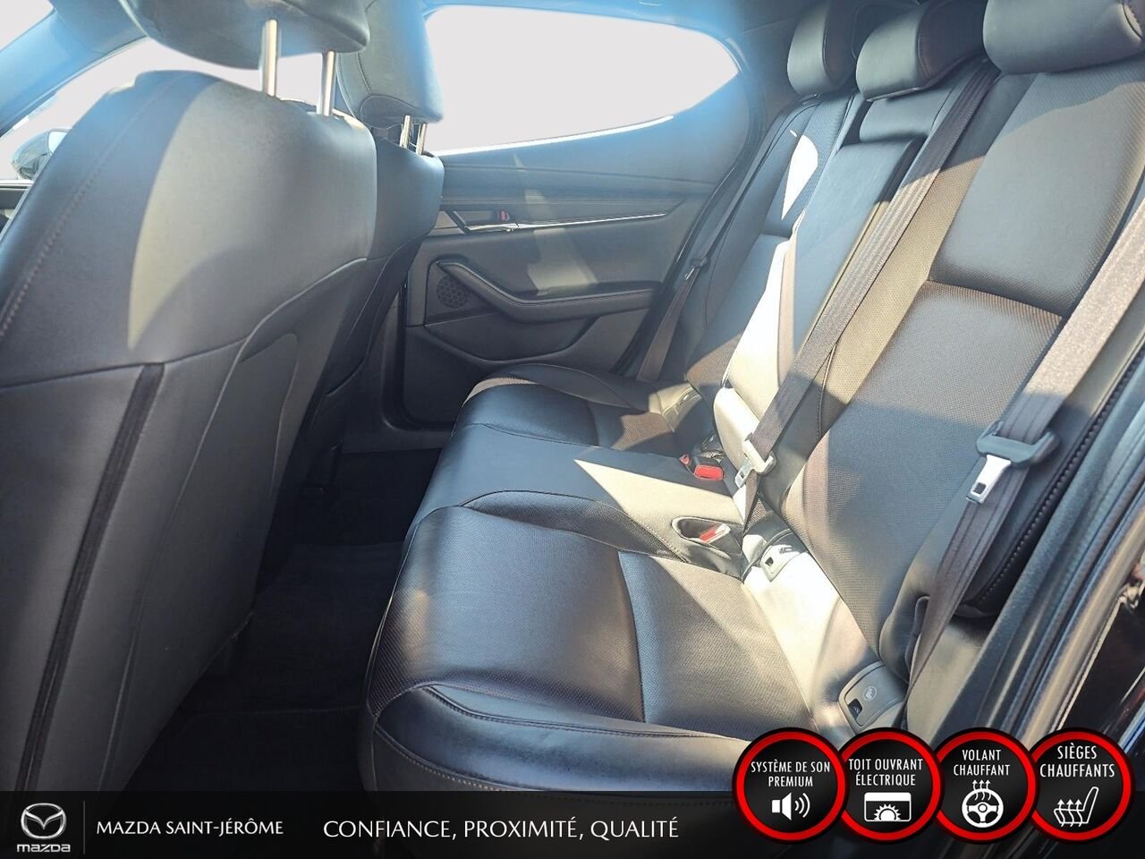 2022 Mazda Mazda3 Sport GT | CUIR | TOIT OUVRANT | AUTOMATIQUE | Black Saint-Jérôme - photo #22