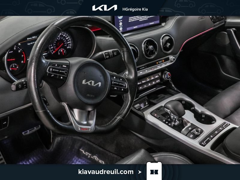 2022 Kia Stinger Black Saint-Eustache - photo #9