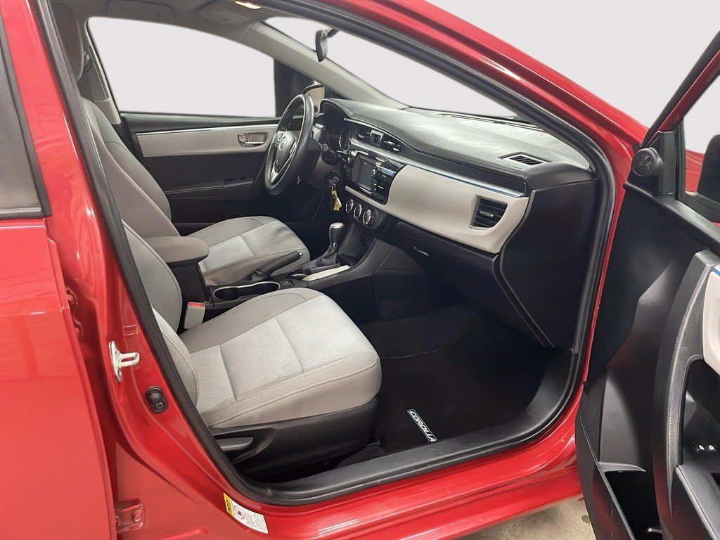 Toyota COROLLA 2016 Rouge Amos - photo #14