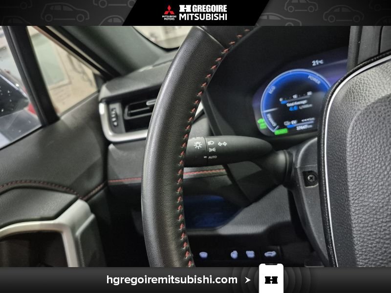 2023 Toyota RAV4 Prime White Laval - photo #17