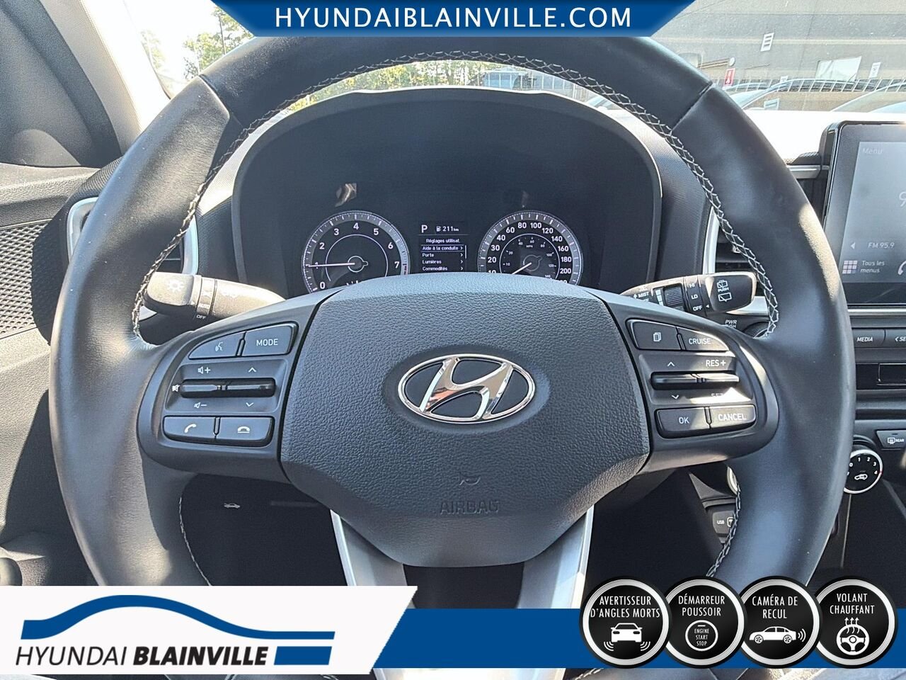 Hyundai Venue 2022 Blanc Blainville - photo #12