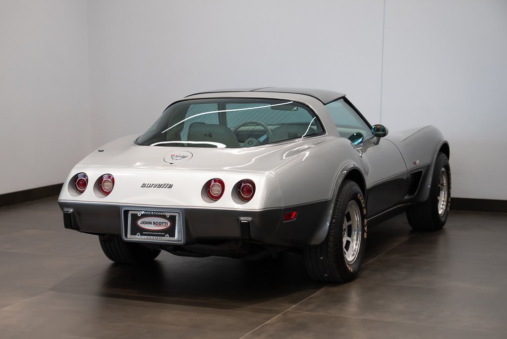 Chevrolet Corvette 1978 Argent Montréal - photo #3