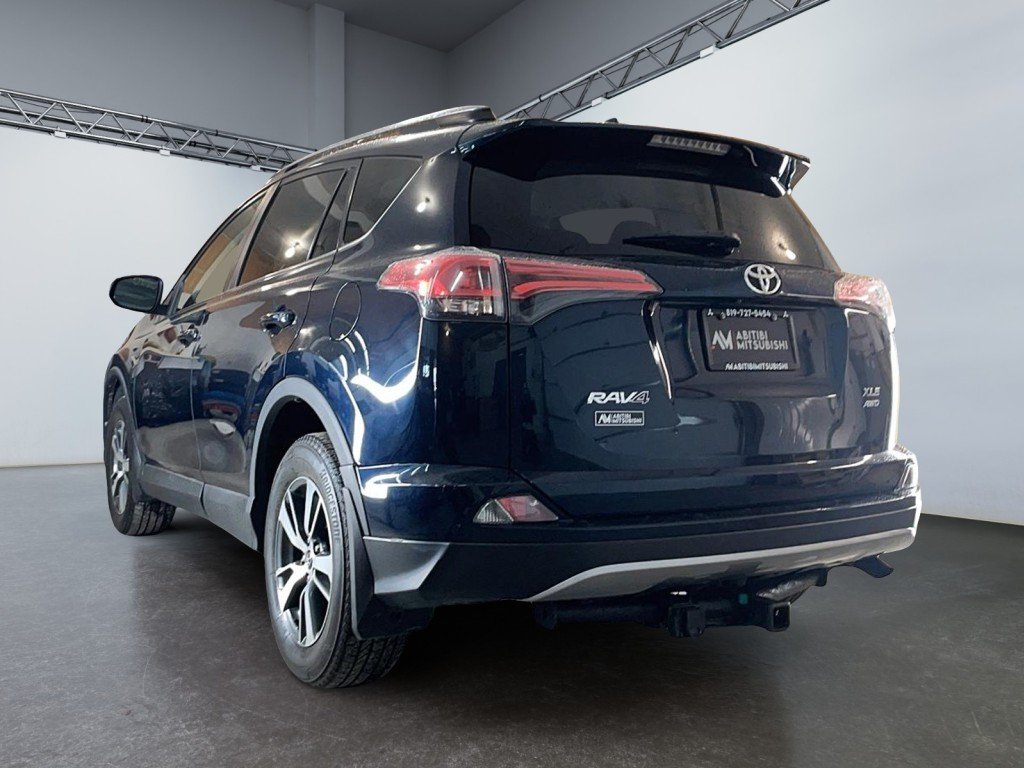 2018 Toyota RAV4 Black Amos - photo #4