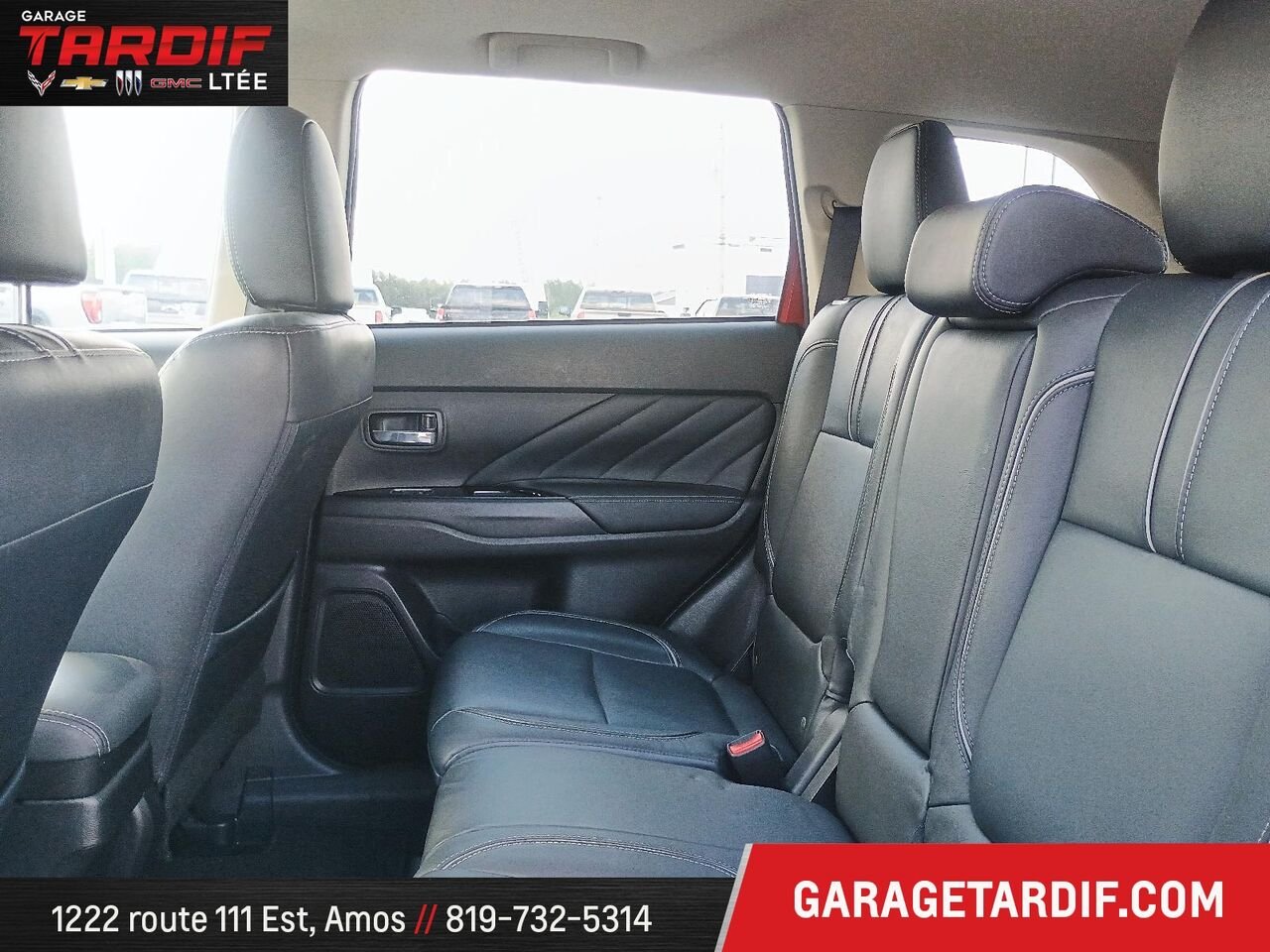 Mitsubishi Outlander PHEV 10620C 2018 Rouge Amos - photo #11
