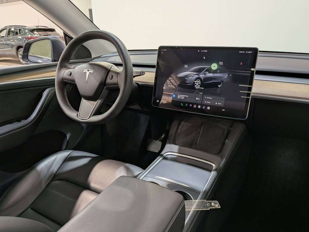 2023 Tesla Model Y RWD Grey Val-David - photo #19