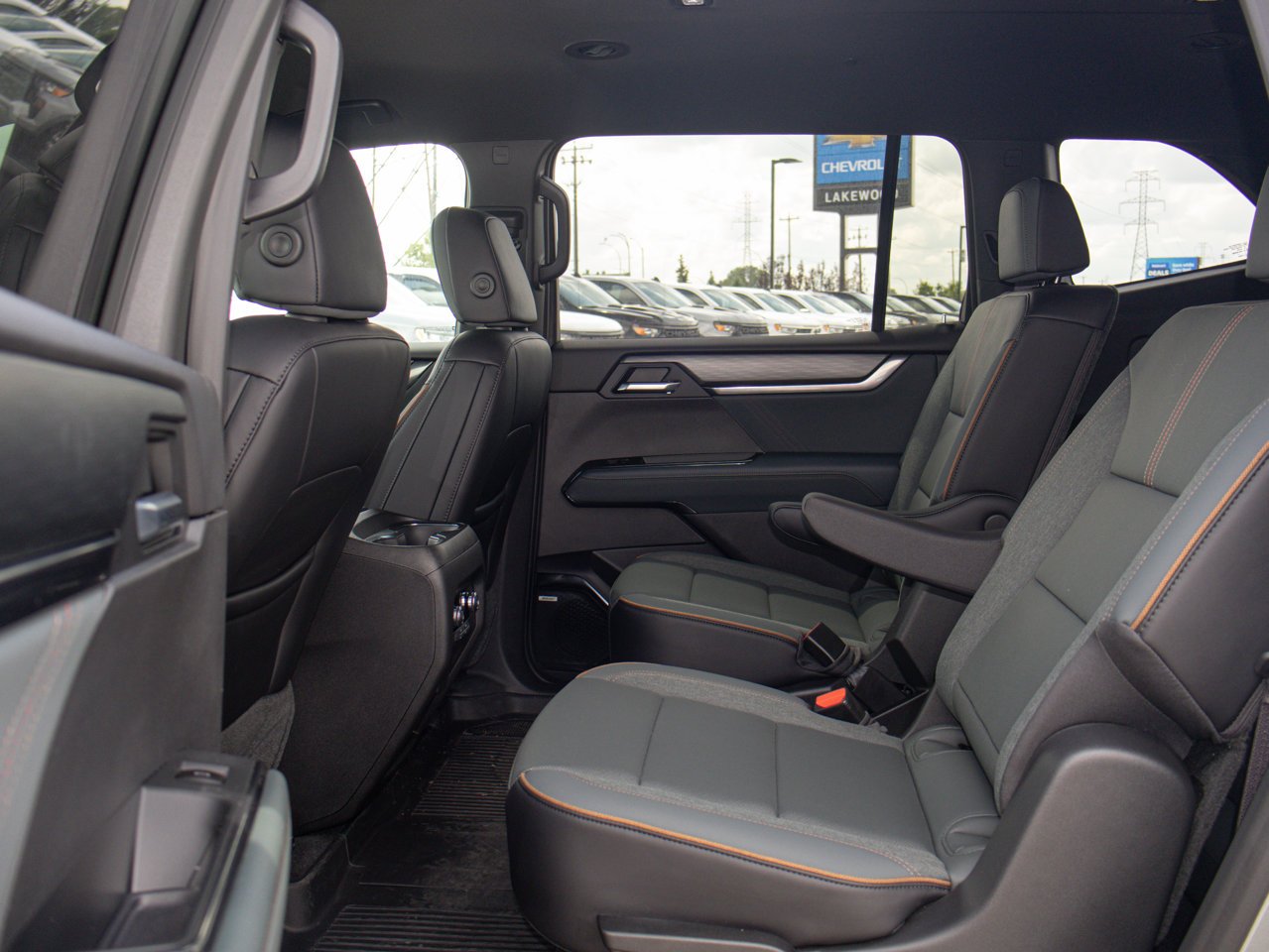 2026 GMC Acadia AWD 4dr AT4 Grey Sherwood Park - photo #30