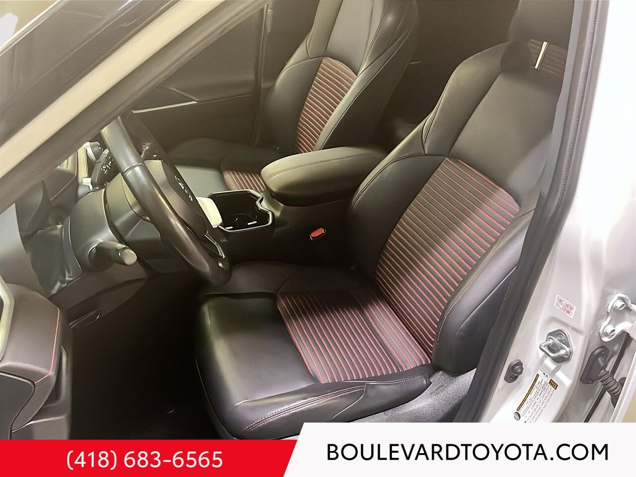 Toyota RAV4 PRIME 99835A-49 | XSE, HYBRIDE BRANCHABLE, AWD 2023 Frisson glacé nacré avec toit noir Québec - photo #8