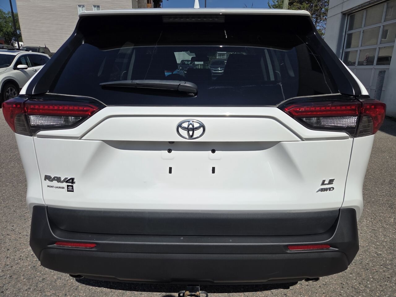 2023 Toyota RAV4 White Mont-Laurier - photo #5